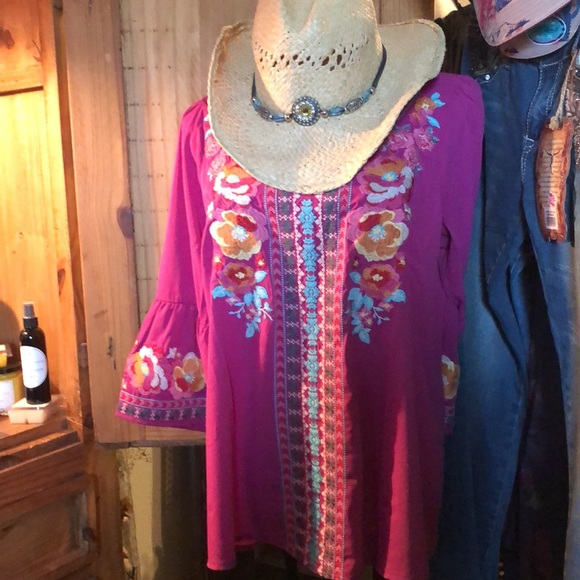 Savanna Jane Womens tunic top embroidered floral new with tags. - Picture 3 of 4